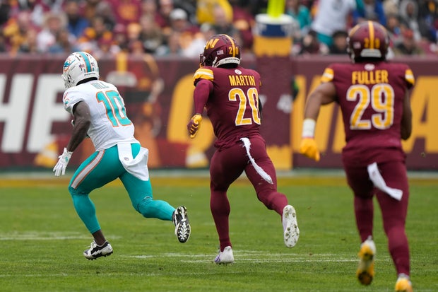 Dolphins Commanders Football