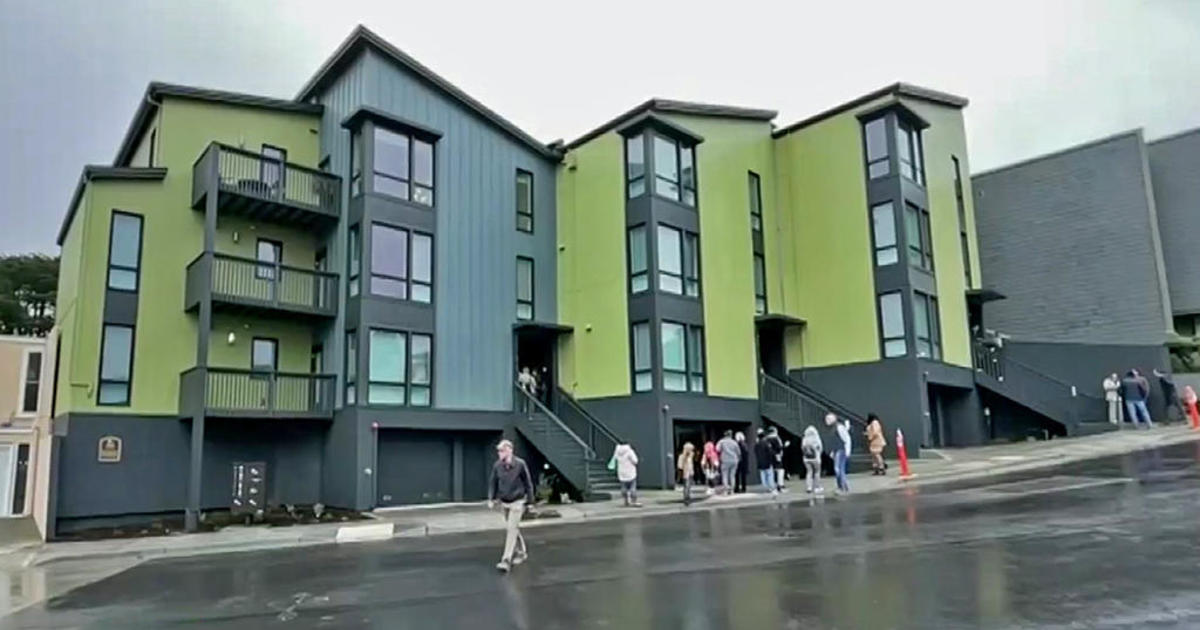 Families Move In To New S F Homes Built By Habitat For Humanity CBS   B267d52efbc33e2f861c8df3fb16292f 