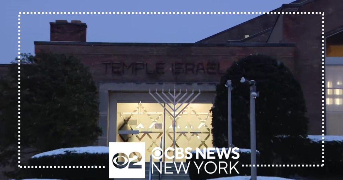 Suspect in custody after allegedly firing shots outside Albany temple ...