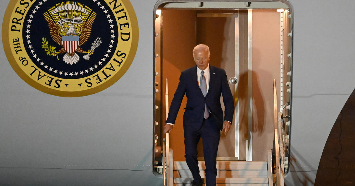 Biden attends shiva for Norman Lear while in Los Angeles for fundraisers
