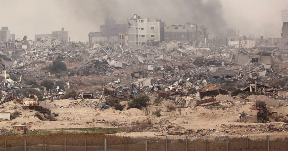Битките бушуваха в Газа в неделя тъй като Израел показа