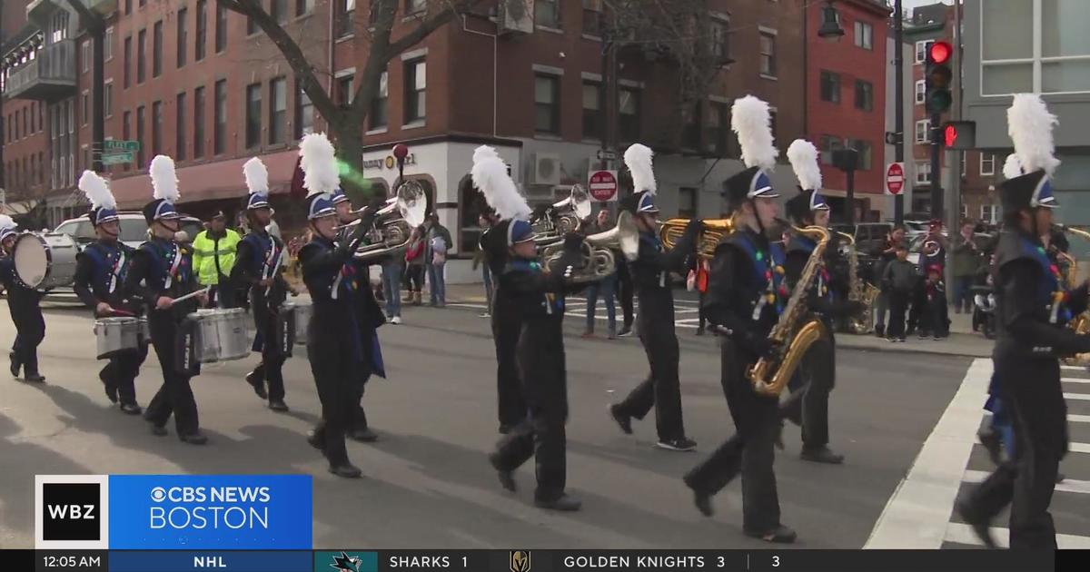 Santa arrives in helicopter for North End Christmas Parade in Boston