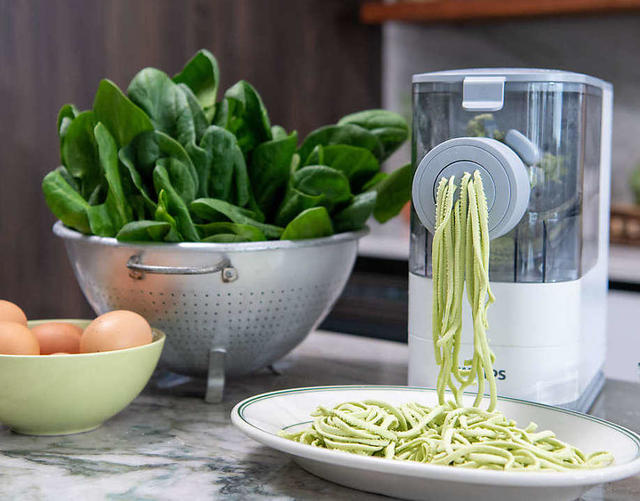 This Philips pasta maker is a great gift for chefs -- and it's 40