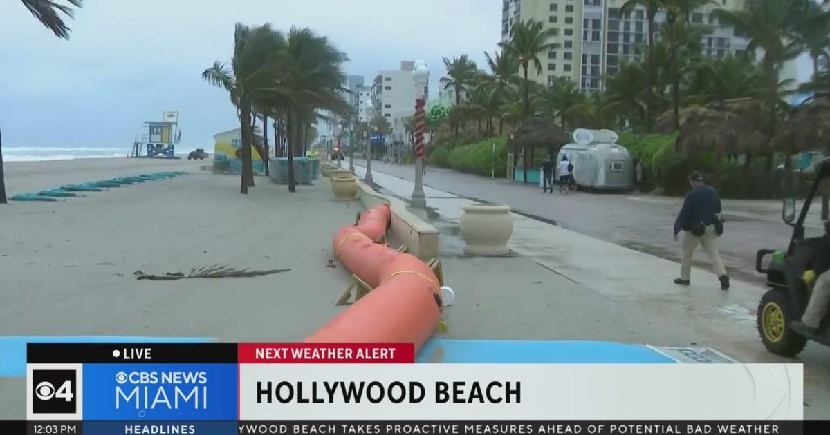 Hollywood making ready for times of rain and wind Hollywood making ready for times of rain and wind