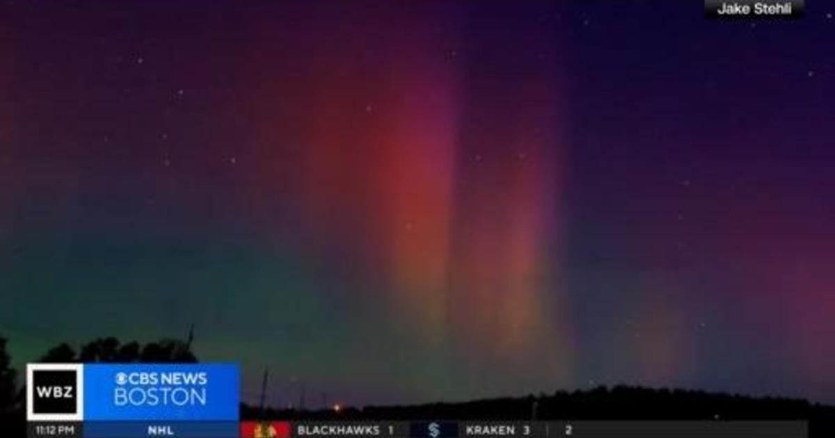 Massive solar flare erupts from sun, may bring northern lights to New  England - CBS Boston