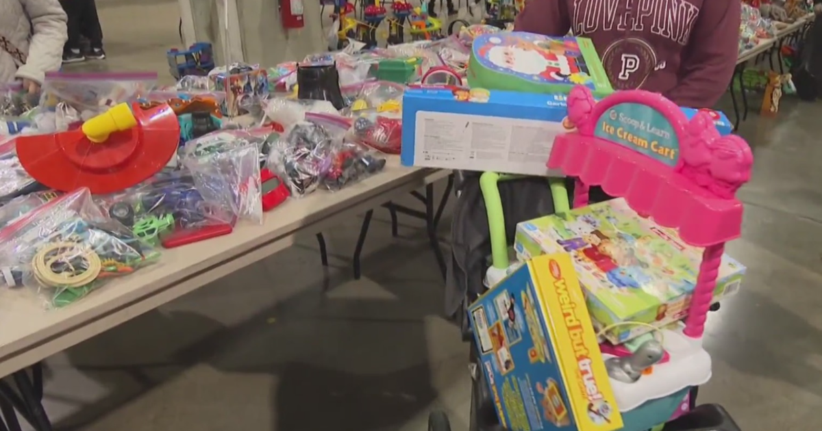 Play it Forward toy drive gives some holiday cheer to those in need