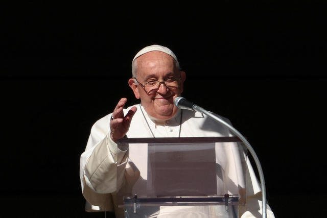 Pope Francis says priests can bless same sex couples but marriage