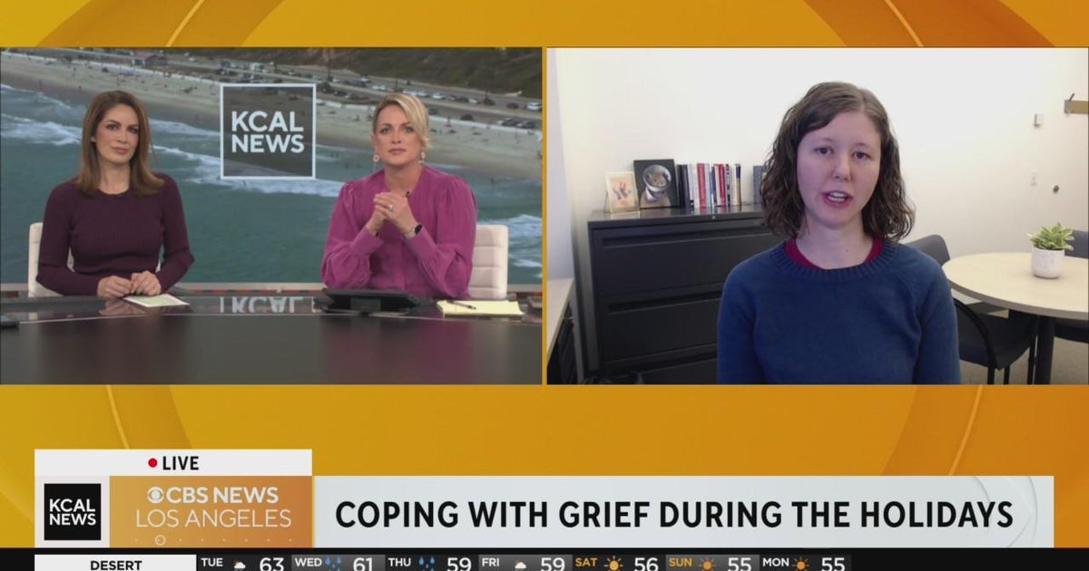 Expert advice on how to cope with grief during the holidays - CBS Los ...