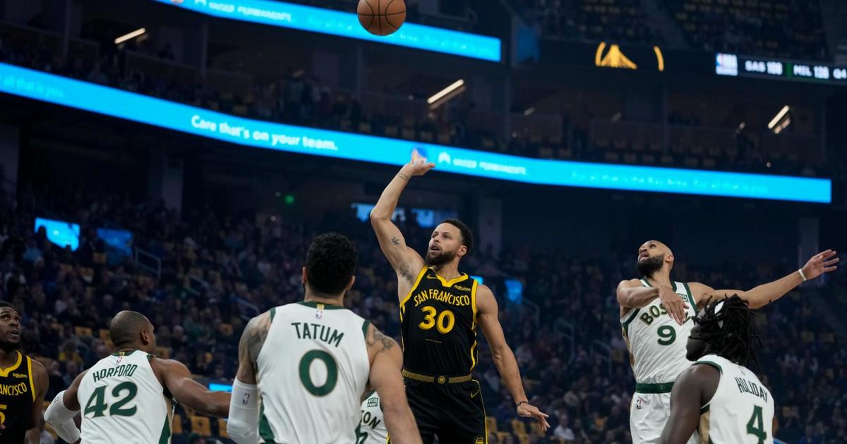 Celtics lose late lead, fall to Warriors in overtime