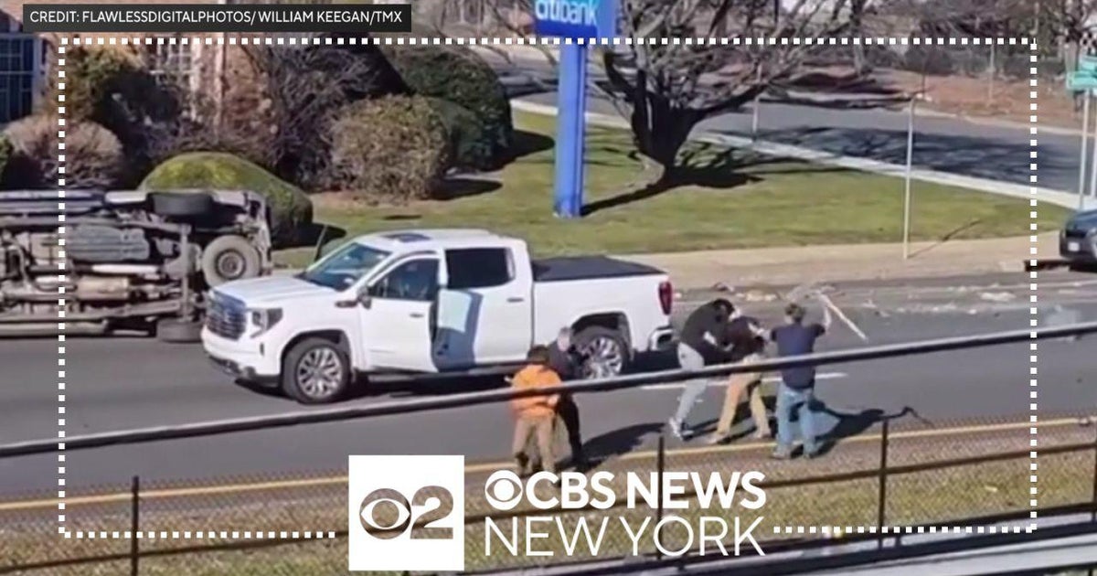 2 men involved in road rage incident on LI appear in court - CBS New York