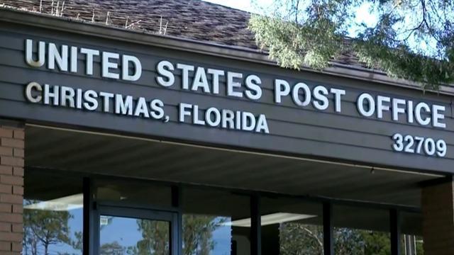 cbsn-fusion-florida-town-of-christmas-maintains-year-round-holiday-spirit-thumbnail-2552375-640x360.jpg 