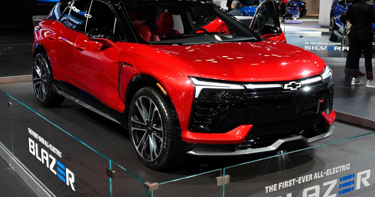 GM pauses gross sales of Chevy Blazer EV over program troubles GM pauses gross sales of Chevy Blazer EV over program troubles