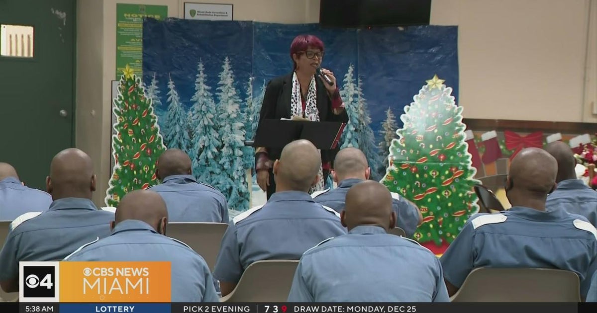 Youthful Miami-Dade inmates celebrated Xmas with Youthful Miami-Dade inmates celebrated Xmas with