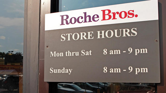 (Quincy, MA 06/24/13)Roche Bros. grocery store in Quincy. .Monday, June 24, 2013. Staff Photo by Nancy Lane 