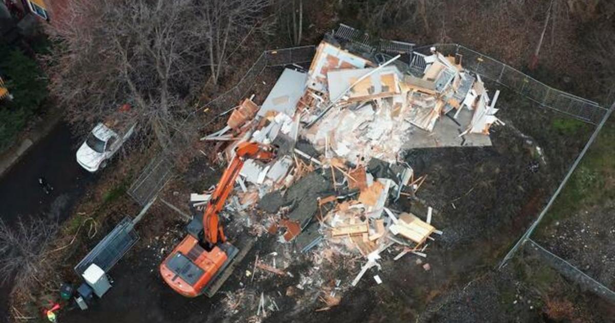 College of Idaho demolishes home the place 4 college students have been killed