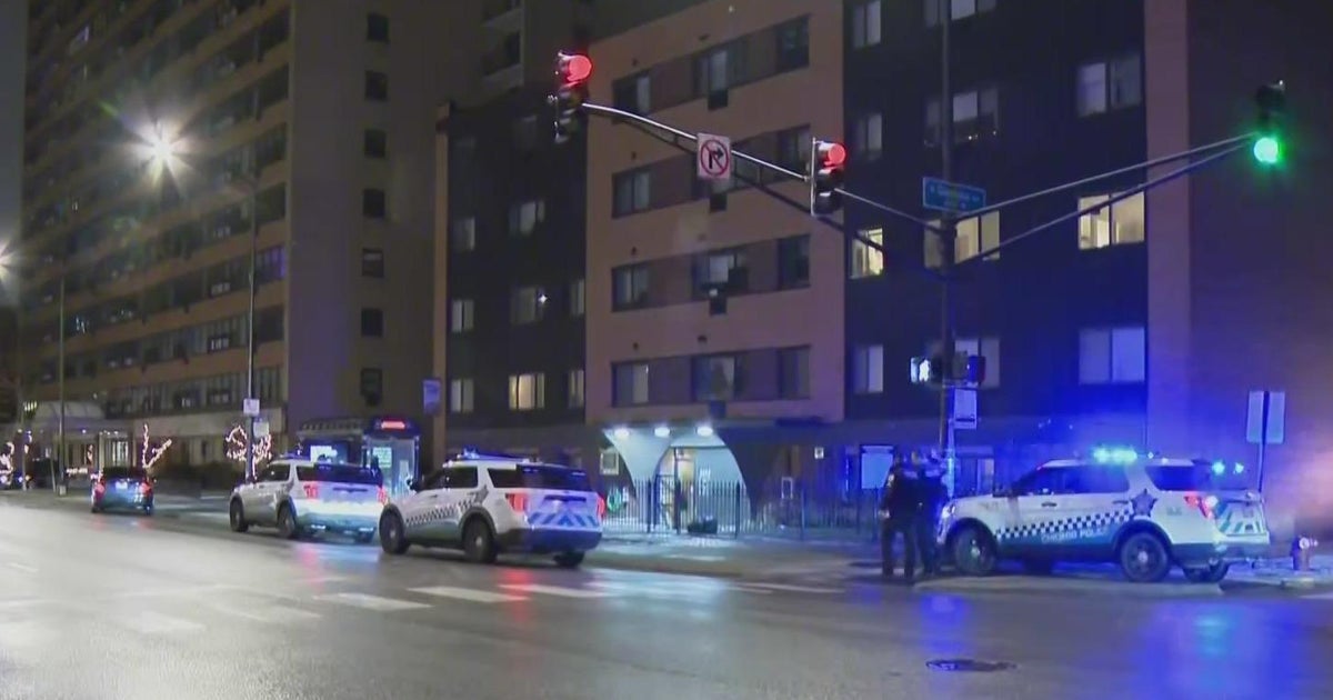Driver shot at, grazed in forehead from passing car on North Side - CBS ...