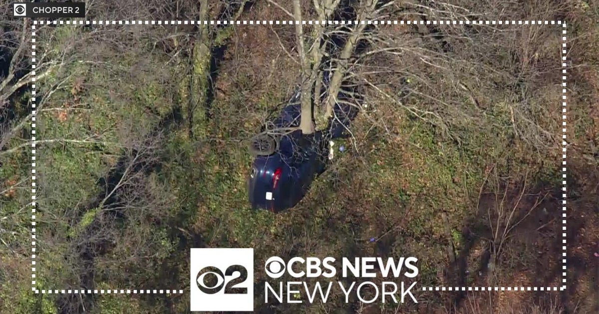 Police investigating crash on SeafordOyster Bay Expressway CBS New York