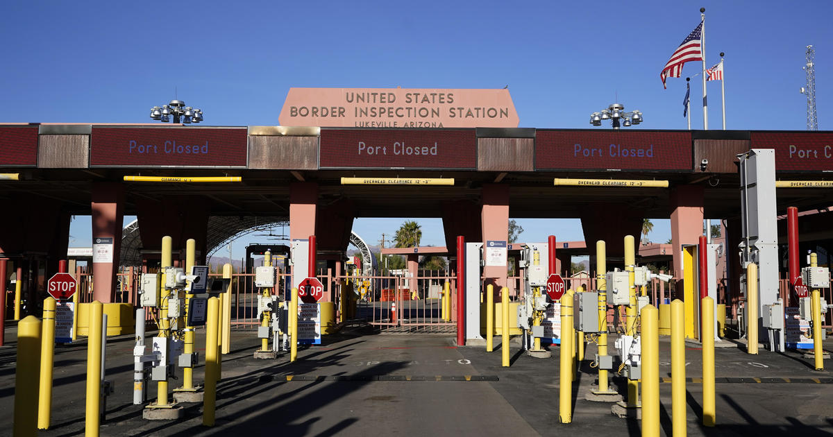 U.S. reopening 4 entry points at southern border following dramatic drop in migrant crossings