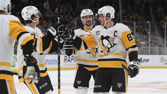 Pittsburgh Penguins v Boston Bruins