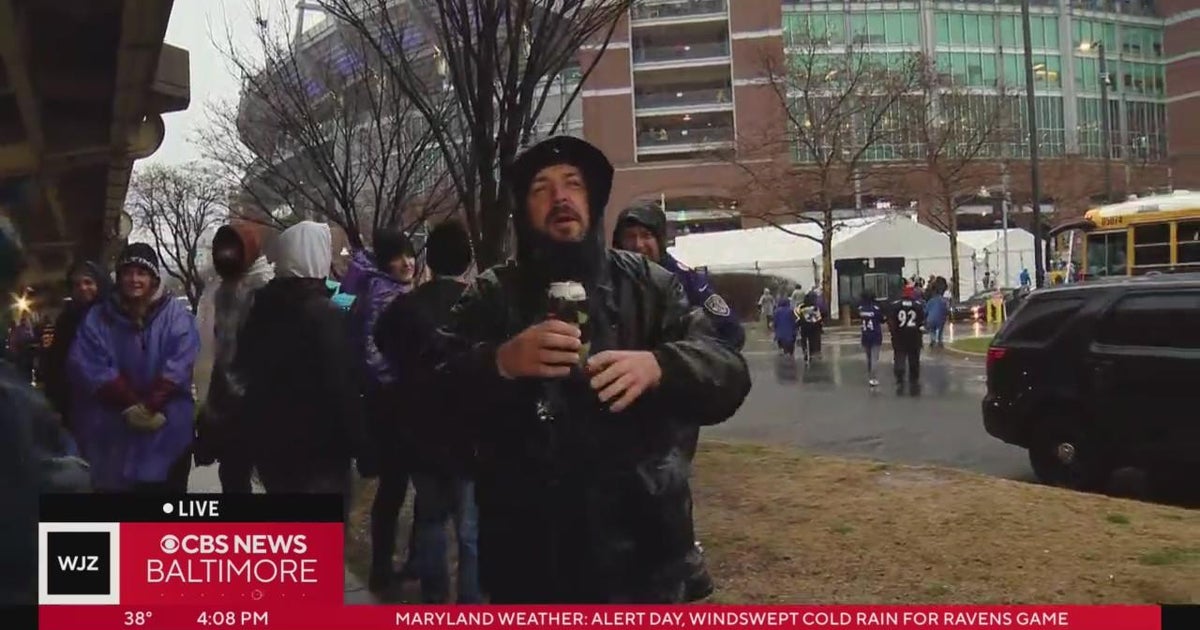 Ravens fans show up in wintry weather conditions - CBS Baltimore