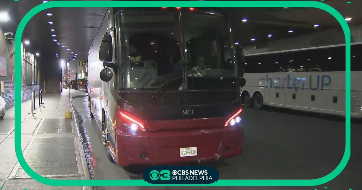 NJ Gov. Murphy calls on bus companies to give 32 hours notice before dropping off asylum seekers - CBS Philadelphia