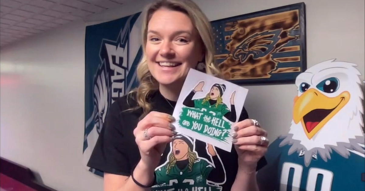 Eagles fan Jasmine Jones selling merch of her viral "what the hell are you  doing?" moment - CBS Philadelphia