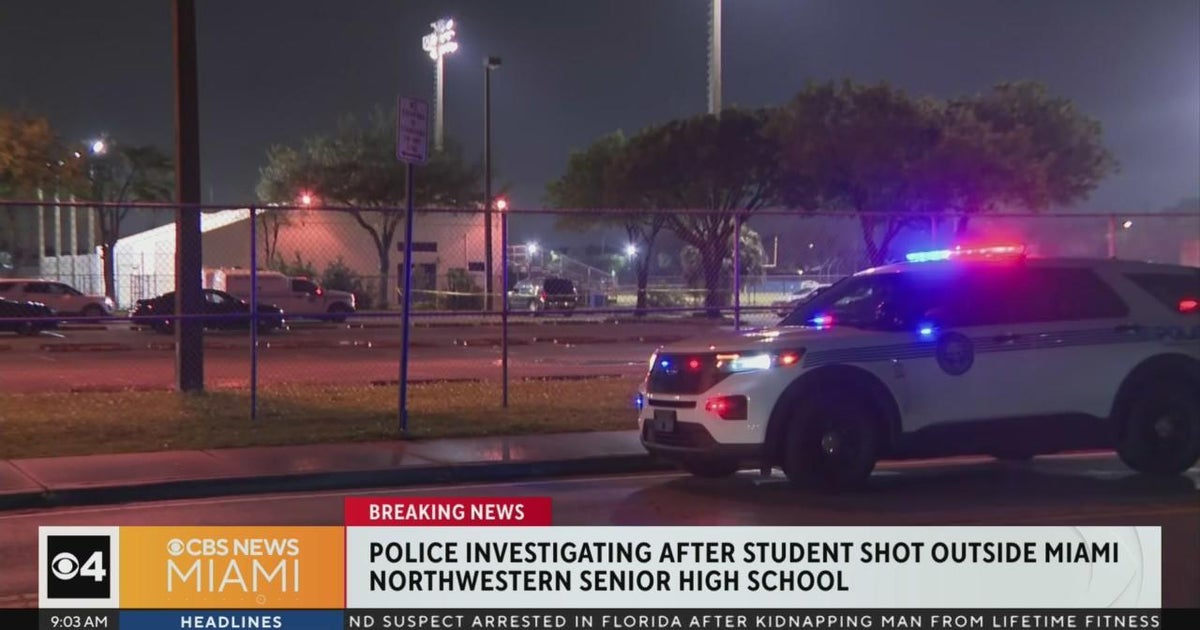 Student shot outside the house Miami Northwestern Senior Higher School