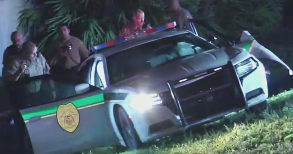 Miami-Dade police officer injured in I-95 crash