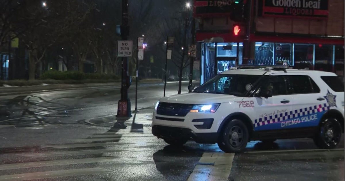Five Chicago liquor stores robbed at gunpoint in two hours CBS Chicago