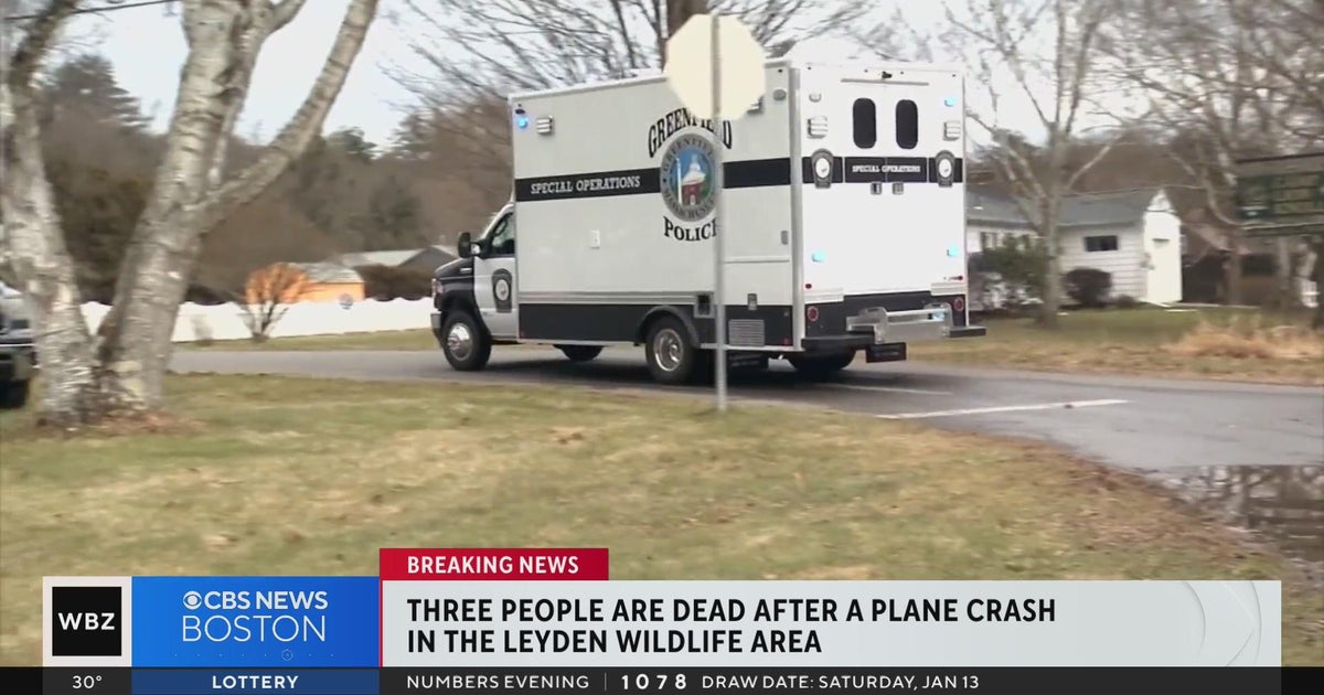 3 people killed in western Massachusetts small plane crash - CBS Boston