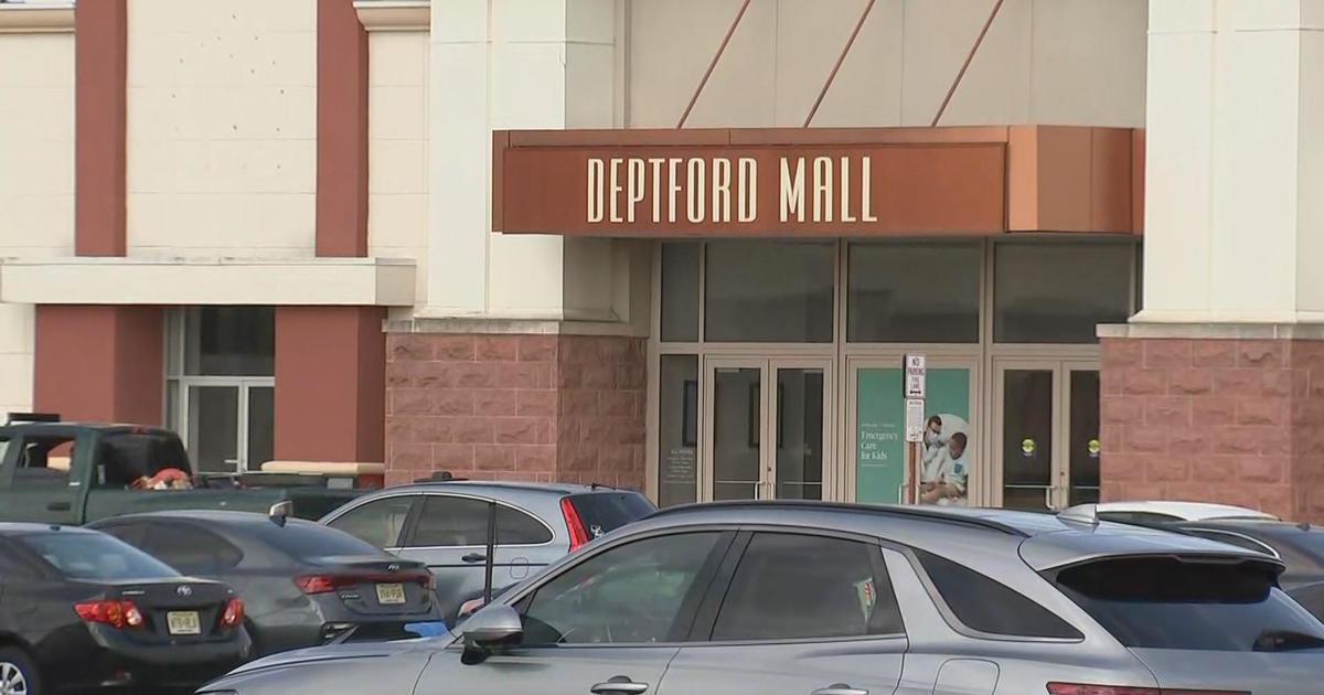 Deptford Mall in New Jersey implements parental escort policy for teens -  CBS Philadelphia