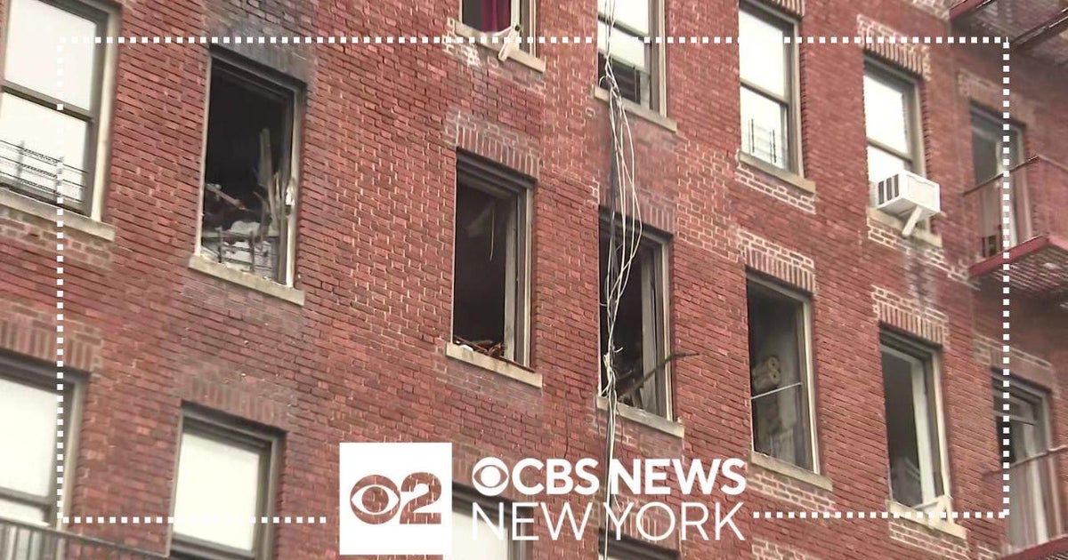 100-plus firefighters respond to apartment building fire in the Bronx ...