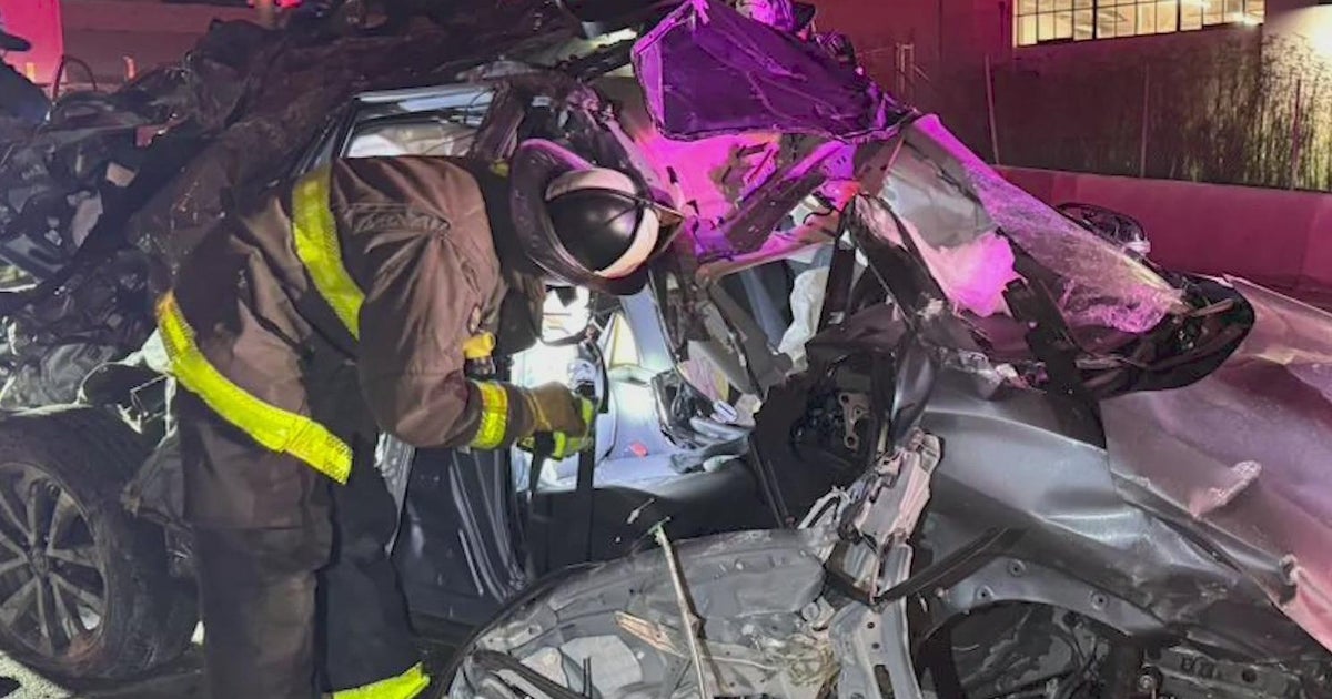 Speeding car launches from San Francisco highway off-ramp into ...