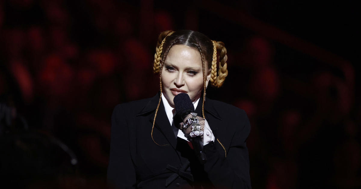 Мадона съдят за късен начален час на концерта