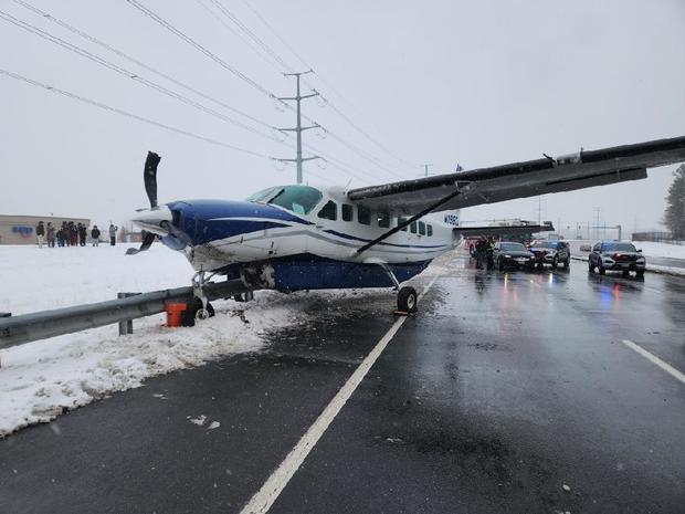 Small plane makes emergency landing on snowy Virginia highway 