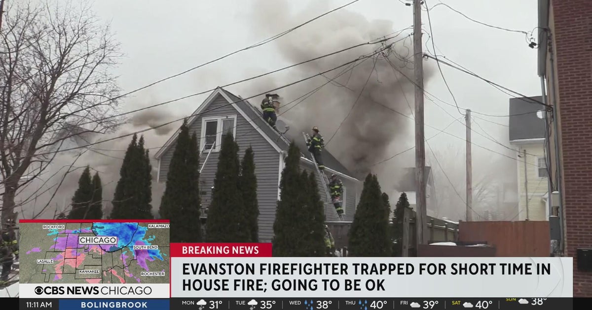 2 firefighters hurt in Evanston house fire - CBS Chicago