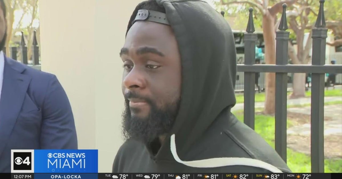 Vigil held for 17-yr-aged Terrance Farrington Jr. who was killed in shooting outside Greatest Get in Pl Vigil held for 17-yr-aged Terrance Farrington Jr. who was killed in shooting outside Greatest Get in Pl