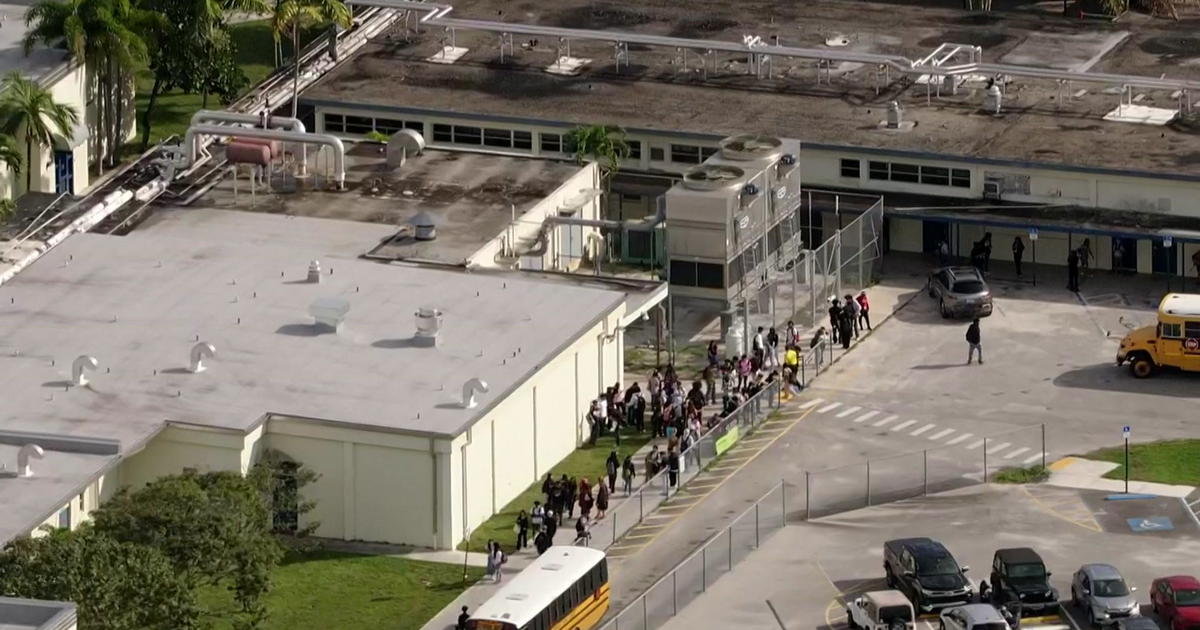 Loaded gun prompts lockdown of Stranahan Higher Faculty in Fort Lauderdale