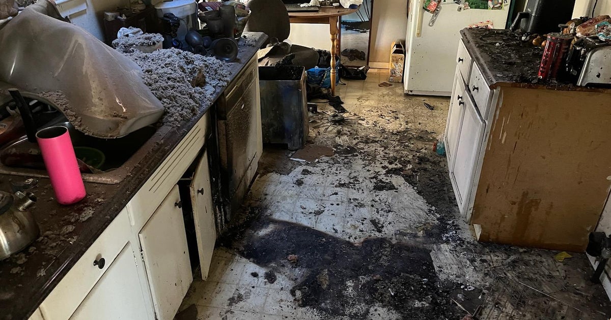 4 displaced after stove fire at Sacramento-area home