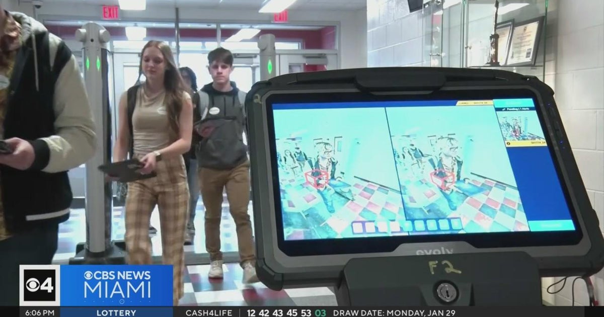 Students look forward to metal detectors after guns found at Broward ...