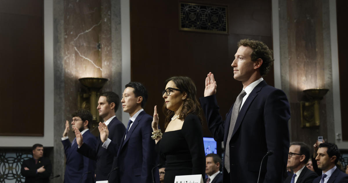 Mark Zuckerberg accused of having