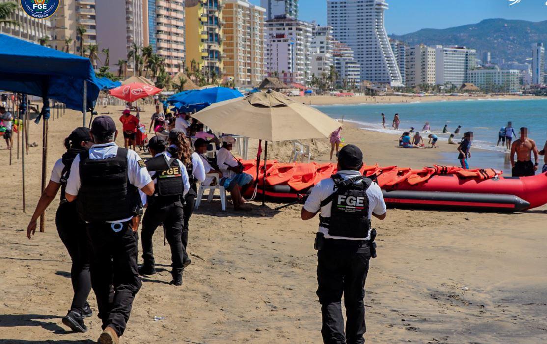 3 shot dead on beaches in Acapulco, including one by gunmen who arrived ...