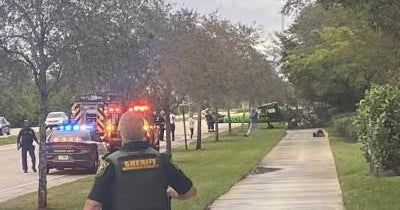 2 uninjured as tiny aircraft helps make crisis landing on Broward roadway
