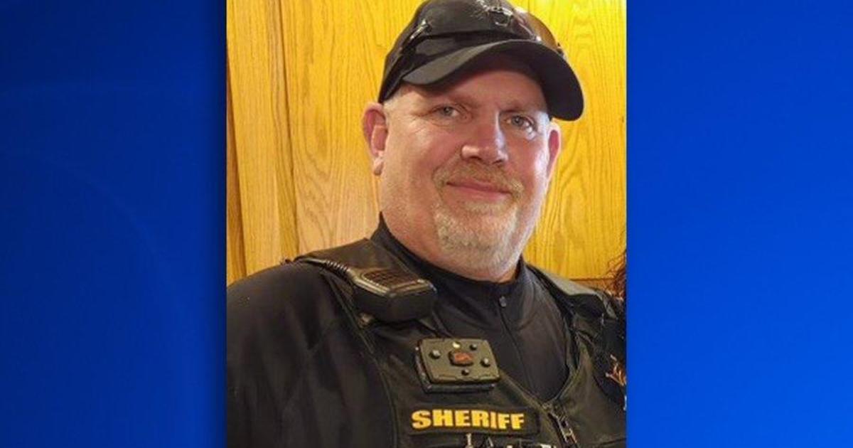Мъж от Южна Дакота, обвинен в прегазване на заместник-началник по време на полицейско преследване със скорост от 115 мили в час, е обвинен в убийство