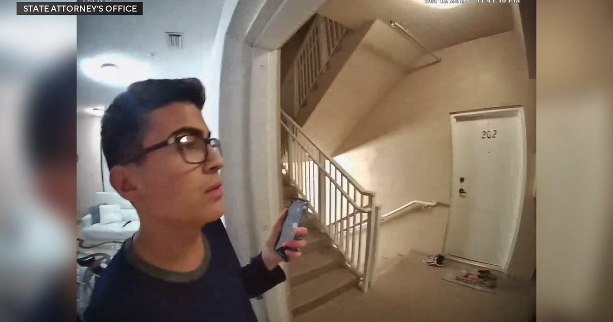 Video shows Hialeah teen accused of fatally stabbing mother, calmly talking to 911 operator Video shows Hialeah teen accused of fatally stabbing mother, calmly talking to 911 operator