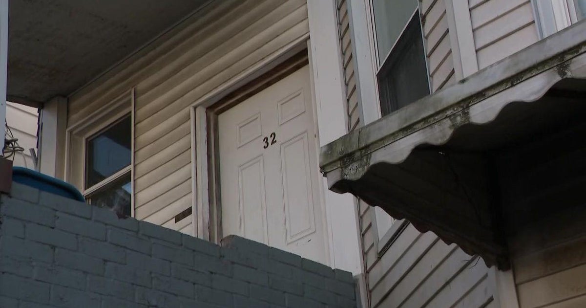 Baby found abandoned in hallway of Yonkers, N.Y. apartment building - CBS New York Baby found abandoned in hallway of Yonkers, N.... 