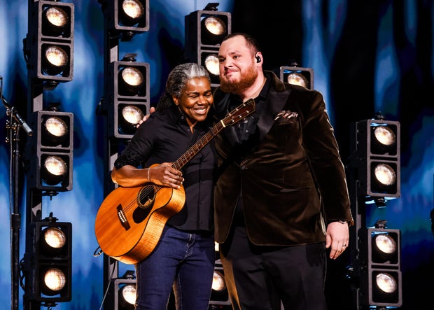Tracy Chapman and Luke Combs at the 66th GRAMMY Awards