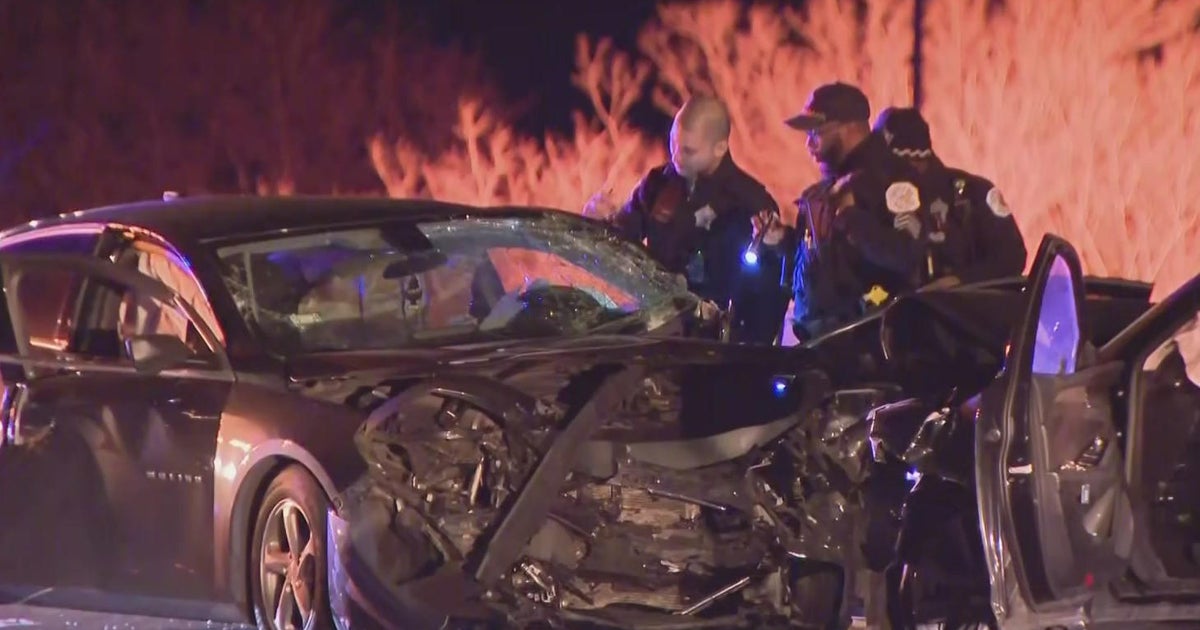 Driver seriously hurt in wrong-way crash on DuSable Lake Shore Drive ...