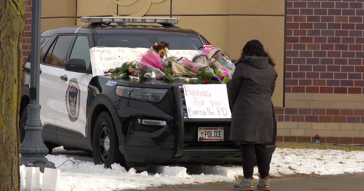 How to help the families of Burnsville police officers and paramedic killed in shooting