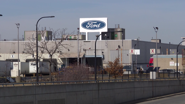 ford-assembly-plant-parked-car-damage.png 
